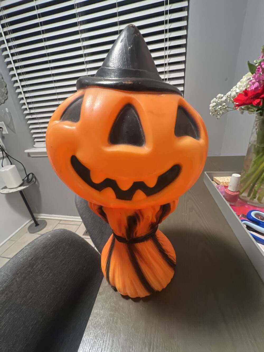 Empire Blow Mold Pumpkin on Haystack Witch Hat Halloween Decoration (working whe